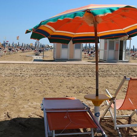 Condominio Zenith Bibione Eksteriør billede