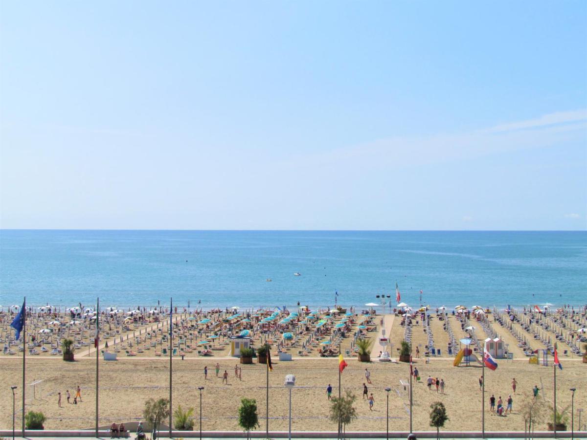 Condominio Zenith Bibione Eksteriør billede