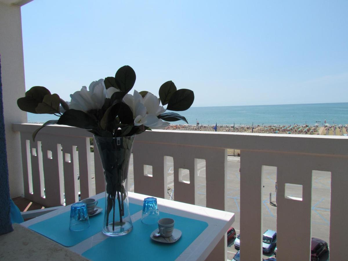 Condominio Zenith Bibione Eksteriør billede